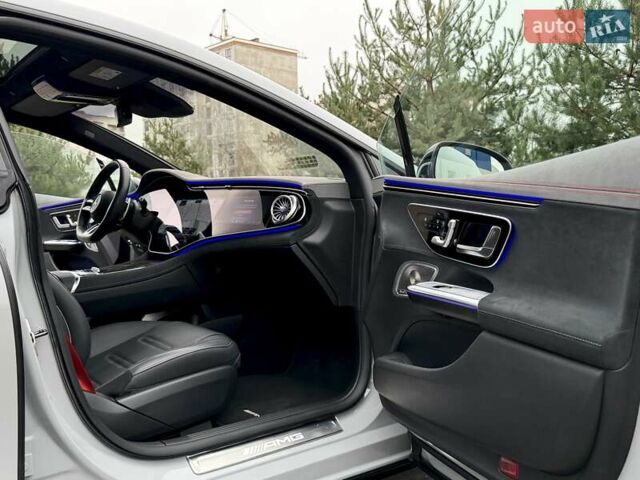 Серый Мерседес EQE, объемом двигателя 0 л и пробегом 41 тыс. км за 59900 $, фото 29 на Automoto.ua