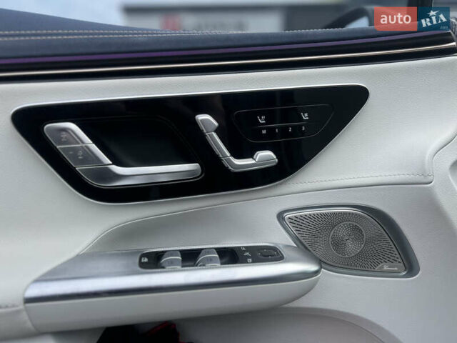 Сірий Мерседес EQE, об'ємом двигуна 0 л та пробігом 50 тис. км за 68000 $, фото 14 на Automoto.ua