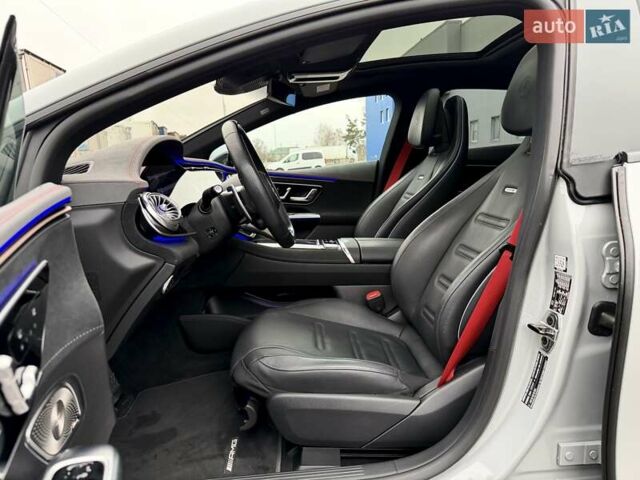 Серый Мерседес EQE, объемом двигателя 0 л и пробегом 41 тыс. км за 59900 $, фото 25 на Automoto.ua