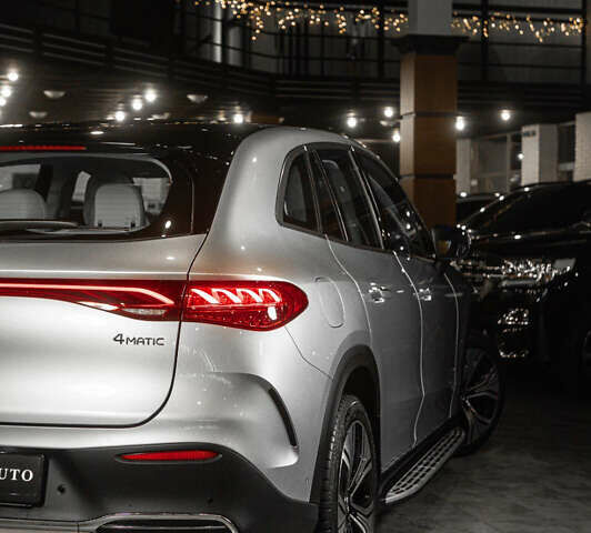 Серый Мерседес EQE, объемом двигателя 0 л и пробегом 27 тыс. км за 53900 $, фото 6 на Automoto.ua