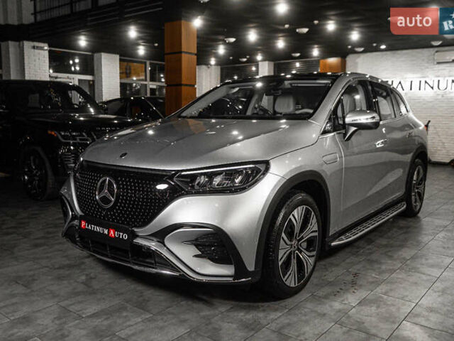 Серый Мерседес EQE, объемом двигателя 0 л и пробегом 27 тыс. км за 53900 $, фото 4 на Automoto.ua