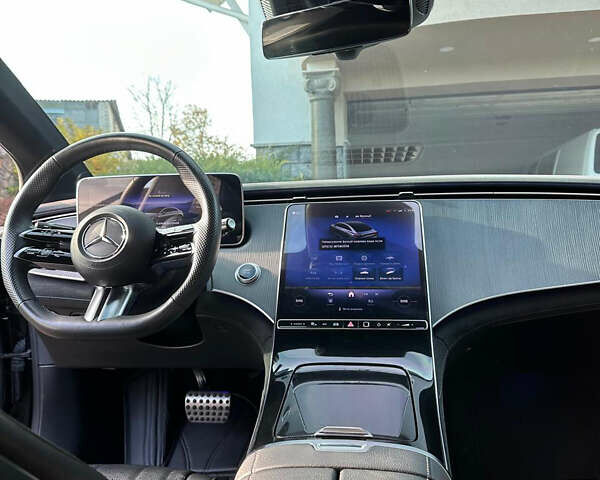 Серый Мерседес EQE, объемом двигателя 0 л и пробегом 28 тыс. км за 70000 $, фото 29 на Automoto.ua