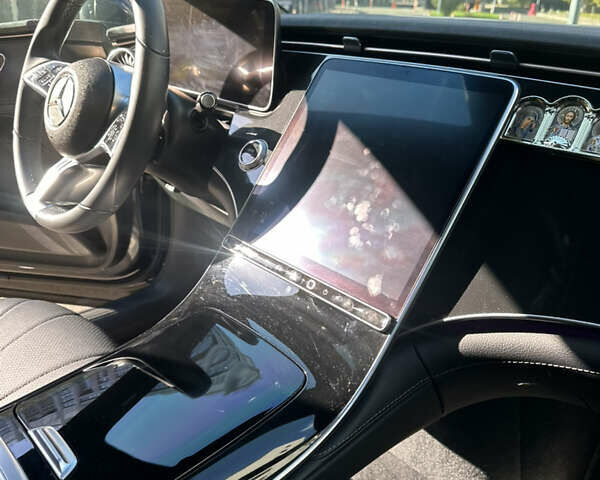 Серый Мерседес EQE, объемом двигателя 0 л и пробегом 38 тыс. км за 42500 $, фото 29 на Automoto.ua