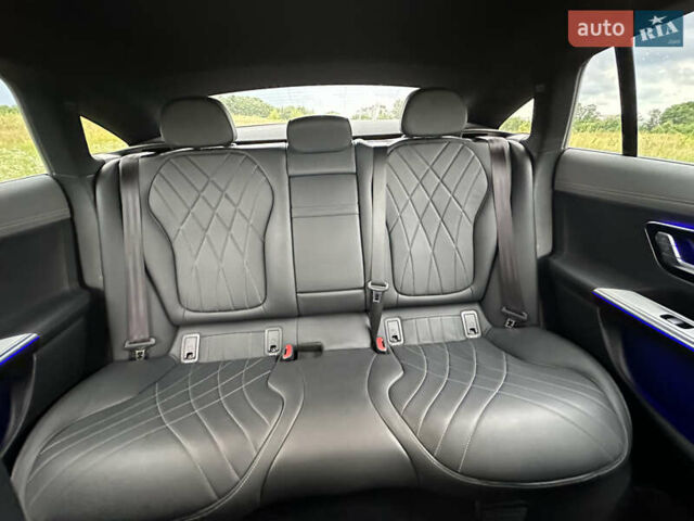 Серый Мерседес EQE, объемом двигателя 0 л и пробегом 30 тыс. км за 43800 $, фото 15 на Automoto.ua