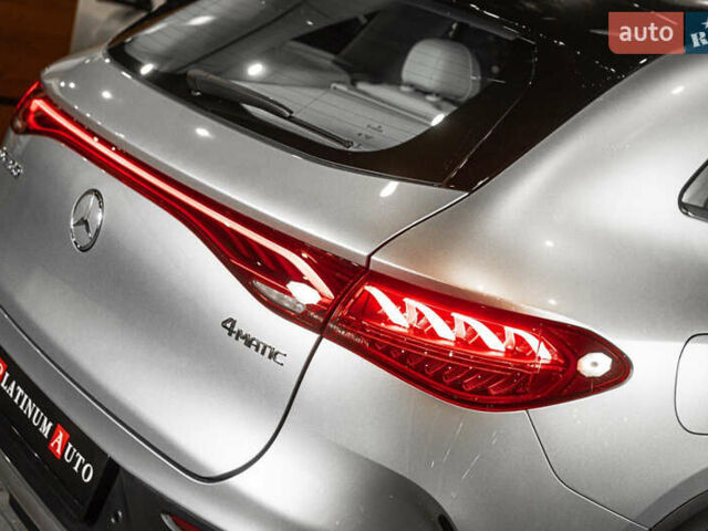 Серый Мерседес EQE, объемом двигателя 0 л и пробегом 27 тыс. км за 53900 $, фото 8 на Automoto.ua