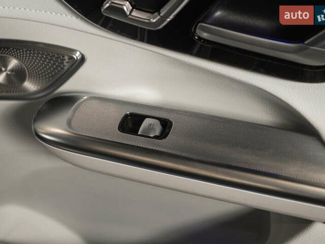 Серый Мерседес EQE, объемом двигателя 0 л и пробегом 27 тыс. км за 53900 $, фото 40 на Automoto.ua