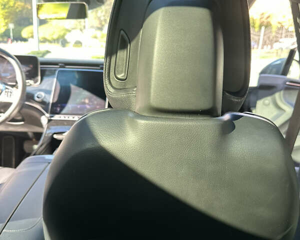 Серый Мерседес EQE, объемом двигателя 0 л и пробегом 38 тыс. км за 42500 $, фото 21 на Automoto.ua