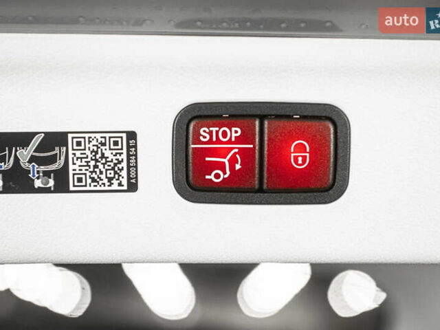 Серый Мерседес EQE, объемом двигателя 0 л и пробегом 27 тыс. км за 53900 $, фото 48 на Automoto.ua