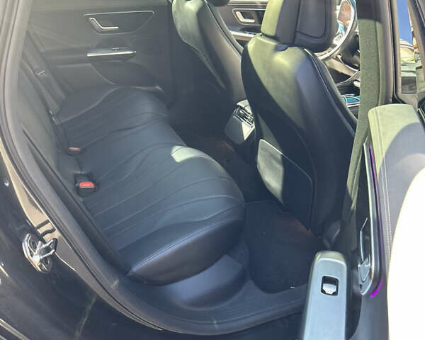 Серый Мерседес EQE, объемом двигателя 0 л и пробегом 38 тыс. км за 42500 $, фото 19 на Automoto.ua