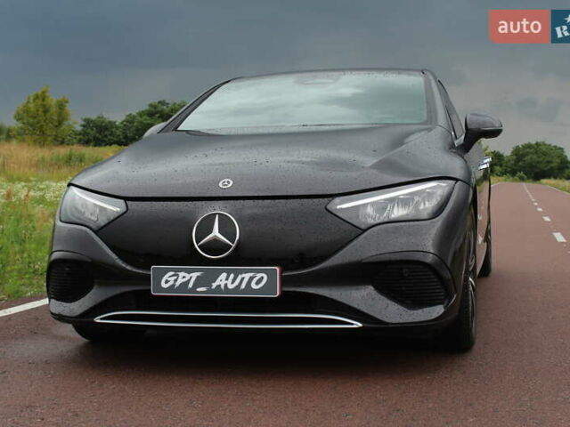 Серый Мерседес EQE, объемом двигателя 0 л и пробегом 30 тыс. км за 43800 $, фото 1 на Automoto.ua