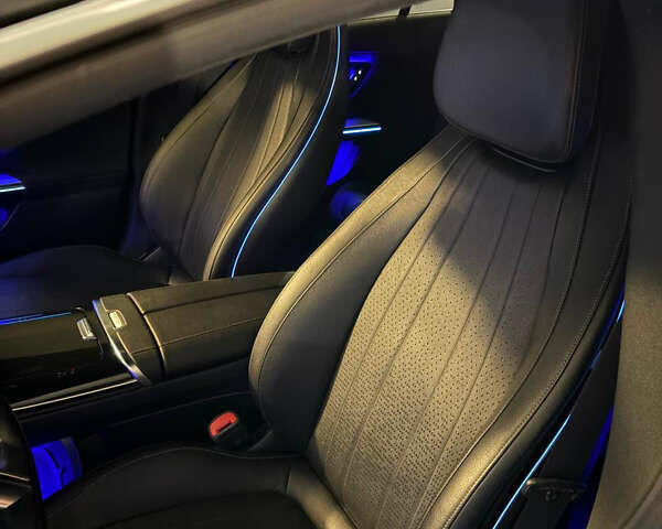 Серый Мерседес EQE, объемом двигателя 0 л и пробегом 28 тыс. км за 70000 $, фото 44 на Automoto.ua