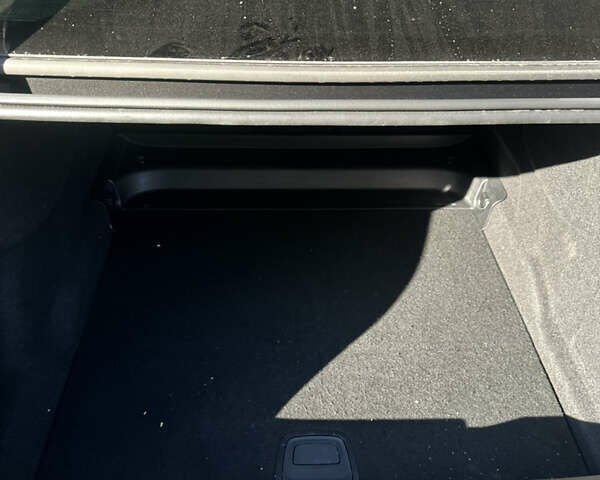 Серый Мерседес EQE, объемом двигателя 0 л и пробегом 38 тыс. км за 42500 $, фото 46 на Automoto.ua