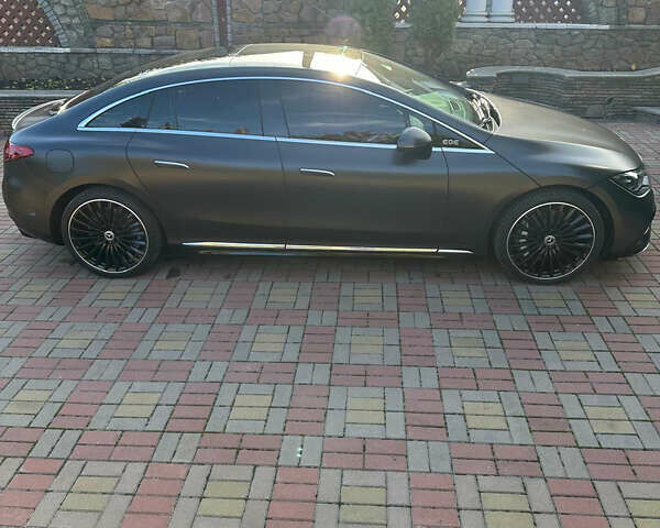 Серый Мерседес EQE, объемом двигателя 0 л и пробегом 28 тыс. км за 70000 $, фото 4 на Automoto.ua