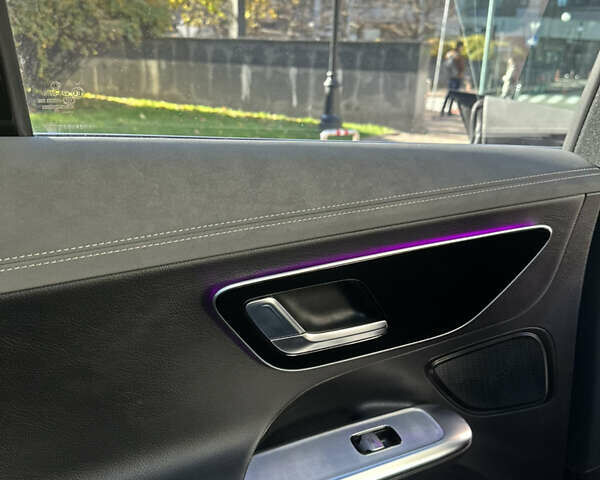 Серый Мерседес EQE, объемом двигателя 0 л и пробегом 38 тыс. км за 42500 $, фото 14 на Automoto.ua