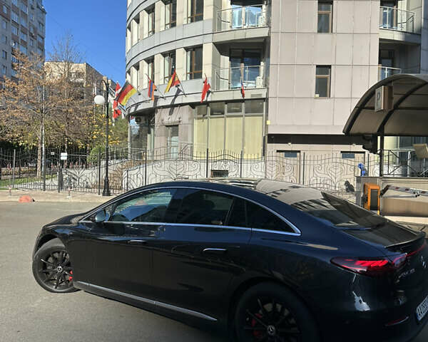 Серый Мерседес EQE, объемом двигателя 0 л и пробегом 38 тыс. км за 42500 $, фото 9 на Automoto.ua