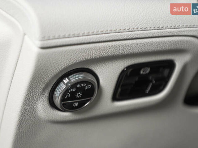 Серый Мерседес EQE, объемом двигателя 0 л и пробегом 27 тыс. км за 53900 $, фото 45 на Automoto.ua