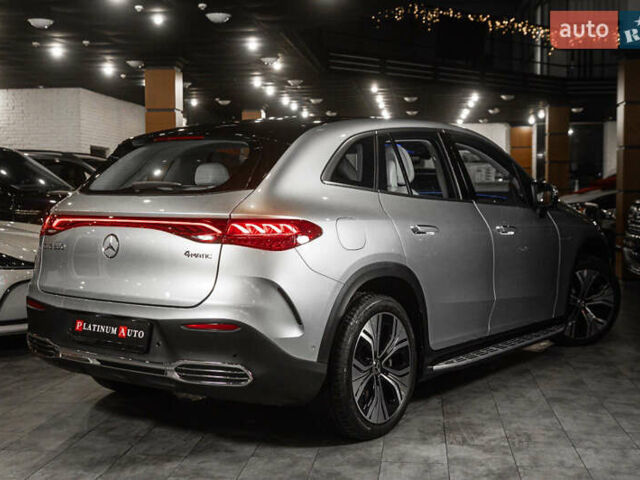 Серый Мерседес EQE, объемом двигателя 0 л и пробегом 27 тыс. км за 53900 $, фото 11 на Automoto.ua