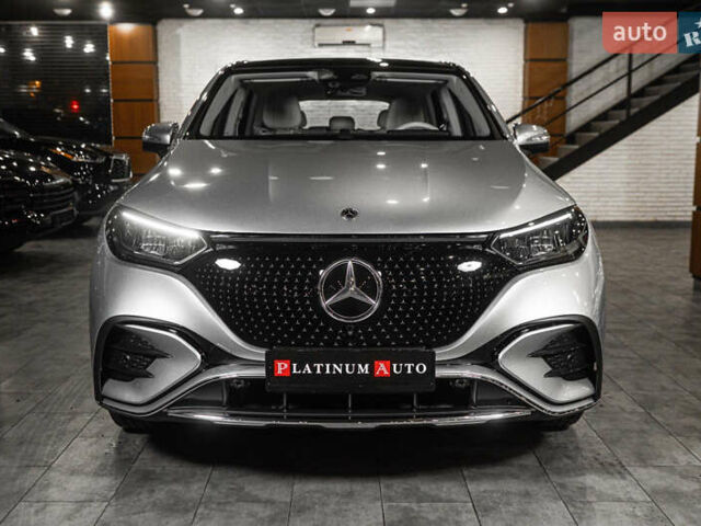 Серый Мерседес EQE, объемом двигателя 0 л и пробегом 27 тыс. км за 53900 $, фото 3 на Automoto.ua