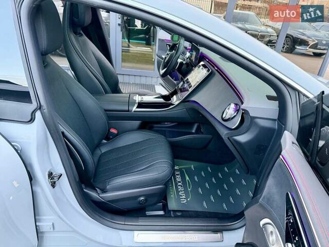 Серый Мерседес EQE, объемом двигателя 0 л и пробегом 20 тыс. км за 44900 $, фото 47 на Automoto.ua