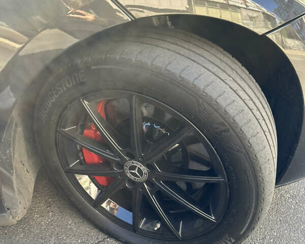 Серый Мерседес EQE, объемом двигателя 0 л и пробегом 38 тыс. км за 42500 $, фото 33 на Automoto.ua