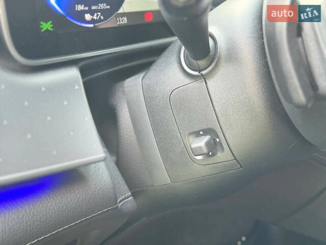 Синий Мерседес EQE, объемом двигателя 0 л и пробегом 25 тыс. км за 44900 $, фото 25 на Automoto.ua