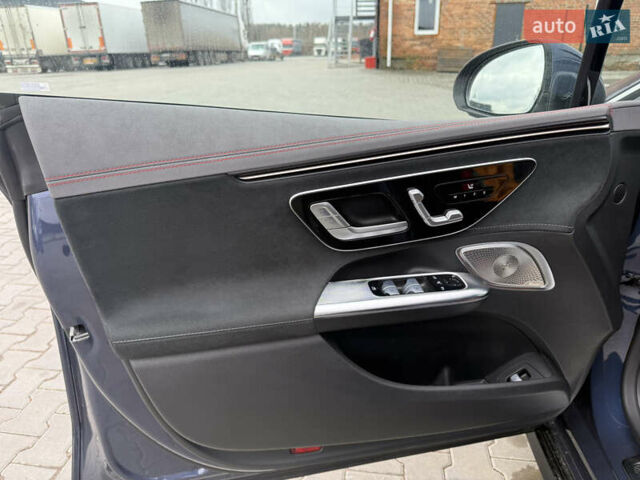 Синий Мерседес EQE, объемом двигателя 0 л и пробегом 21 тыс. км за 66000 $, фото 7 на Automoto.ua