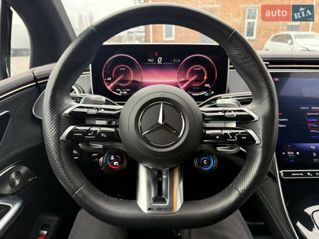 Синий Мерседес EQE, объемом двигателя 0 л и пробегом 21 тыс. км за 66000 $, фото 10 на Automoto.ua