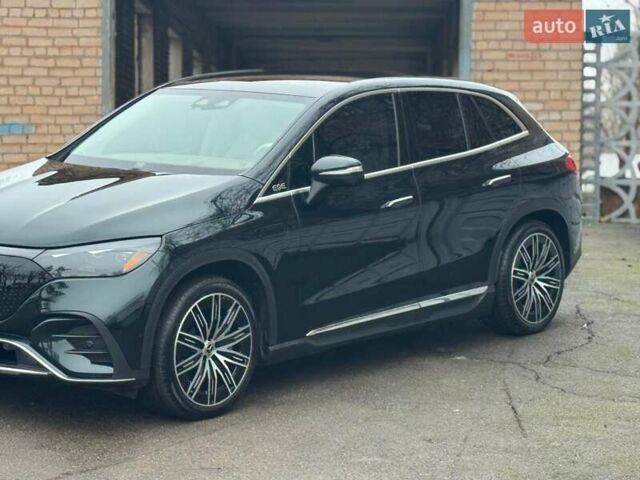 Зеленый Мерседес EQE, объемом двигателя 0 л и пробегом 28 тыс. км за 48900 $, фото 1 на Automoto.ua