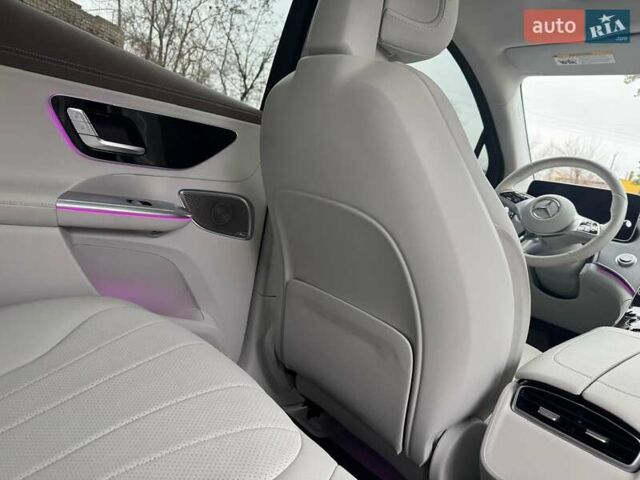 Зеленый Мерседес EQE, объемом двигателя 0 л и пробегом 28 тыс. км за 48900 $, фото 56 на Automoto.ua