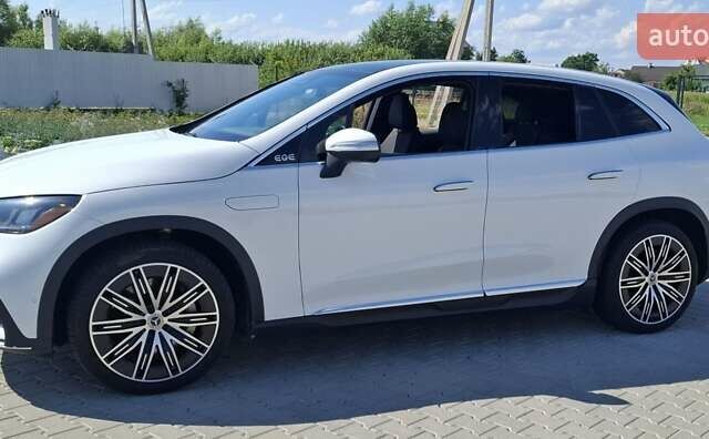 Белый Мерседес EQE SUV, объемом двигателя 0 л и пробегом 23 тыс. км за 52000 $, фото 5 на Automoto.ua
