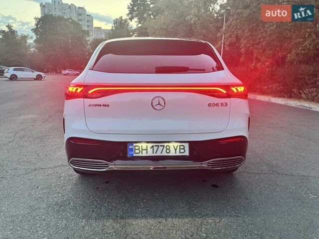 Білий Мерседес EQE SUV, об'ємом двигуна 0 л та пробігом 17 тис. км за 105999 $, фото 3 на Automoto.ua