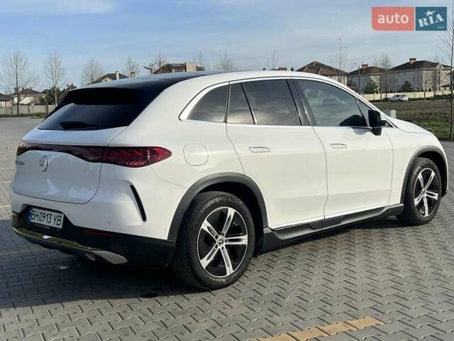 Белый Мерседес EQE SUV, объемом двигателя 0 л и пробегом 34 тыс. км за 47500 $, фото 5 на Automoto.ua