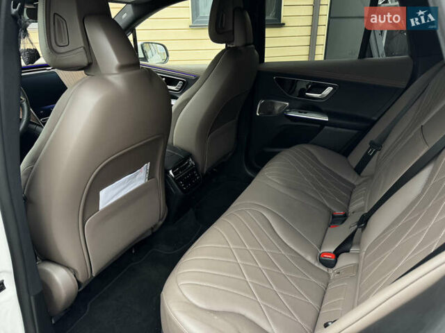 Белый Мерседес EQE SUV, объемом двигателя 0 л и пробегом 18 тыс. км за 49900 $, фото 16 на Automoto.ua