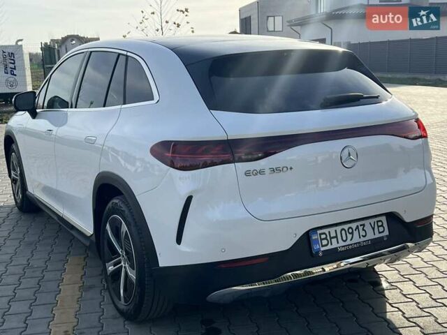 Белый Мерседес EQE SUV, объемом двигателя 0 л и пробегом 34 тыс. км за 47500 $, фото 7 на Automoto.ua
