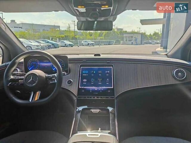 Белый Мерседес EQE SUV, объемом двигателя 0 л и пробегом 9 тыс. км за 43000 $, фото 11 на Automoto.ua