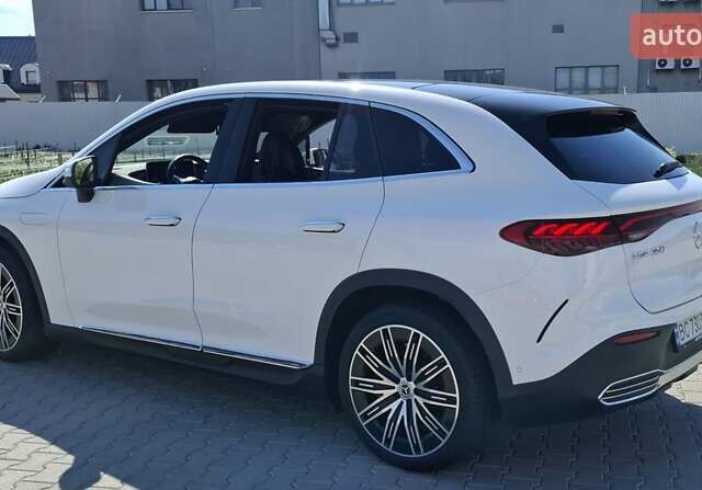 Белый Мерседес EQE SUV, объемом двигателя 0 л и пробегом 23 тыс. км за 52000 $, фото 7 на Automoto.ua