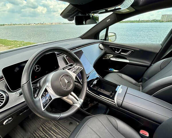Белый Мерседес EQE SUV, объемом двигателя 0 л и пробегом 17 тыс. км за 52500 $, фото 18 на Automoto.ua