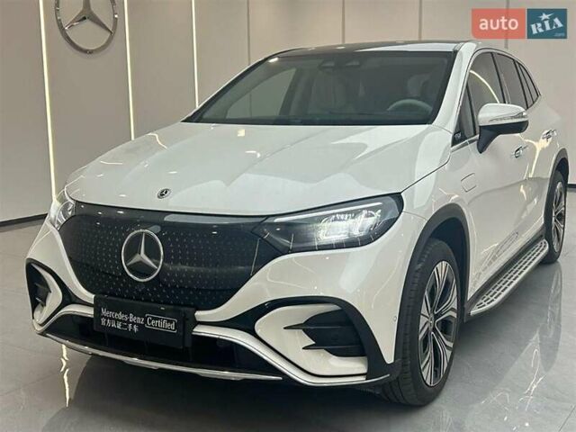Белый Мерседес EQE SUV, объемом двигателя 0 л и пробегом 9 тыс. км за 43000 $, фото 2 на Automoto.ua
