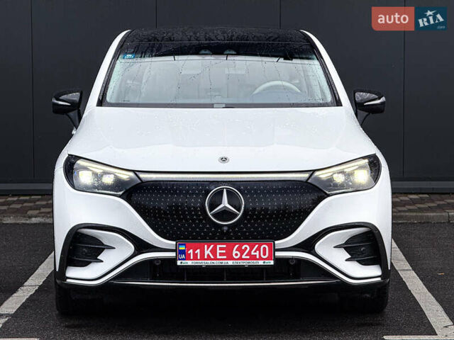 Белый Мерседес EQE SUV, объемом двигателя 0 л и пробегом 4 тыс. км за 76850 $, фото 3 на Automoto.ua