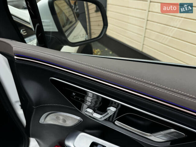 Белый Мерседес EQE SUV, объемом двигателя 0 л и пробегом 18 тыс. км за 49900 $, фото 31 на Automoto.ua