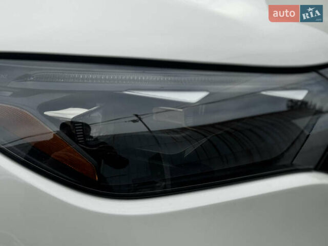 Белый Мерседес EQE SUV, объемом двигателя 0 л и пробегом 18 тыс. км за 49900 $, фото 10 на Automoto.ua