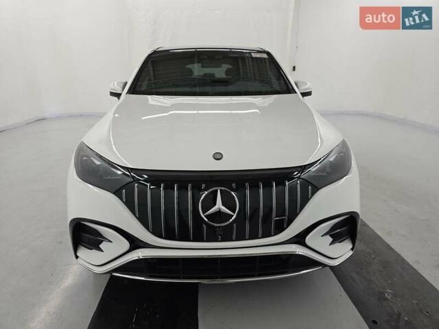 Белый Мерседес EQE SUV, объемом двигателя 0 л и пробегом 9 тыс. км за 77000 $, фото 5 на Automoto.ua