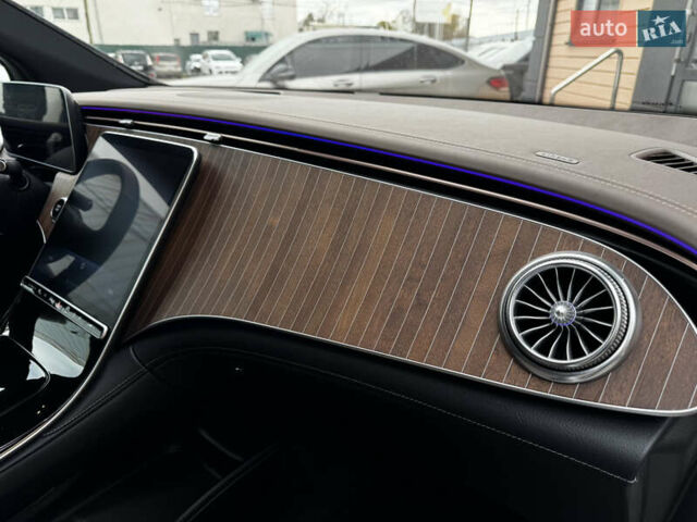 Белый Мерседес EQE SUV, объемом двигателя 0 л и пробегом 18 тыс. км за 49900 $, фото 34 на Automoto.ua