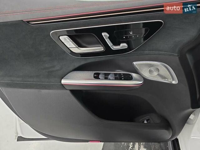 Белый Мерседес EQE SUV, объемом двигателя 0 л и пробегом 9 тыс. км за 77000 $, фото 10 на Automoto.ua