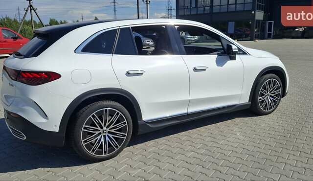 Белый Мерседес EQE SUV, объемом двигателя 0 л и пробегом 23 тыс. км за 52000 $, фото 2 на Automoto.ua
