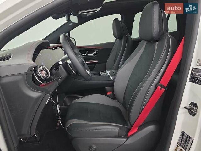 Белый Мерседес EQE SUV, объемом двигателя 0 л и пробегом 9 тыс. км за 77000 $, фото 6 на Automoto.ua