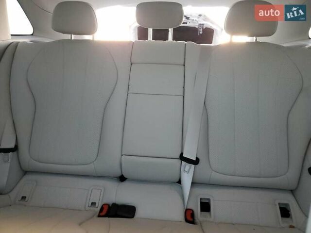 Белый Мерседес EQE SUV, объемом двигателя 0 л и пробегом 40 тыс. км за 26960 $, фото 9 на Automoto.ua
