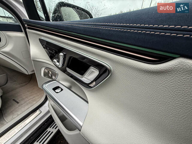 Белый Мерседес EQE SUV, объемом двигателя 0 л и пробегом 4 тыс. км за 76850 $, фото 30 на Automoto.ua