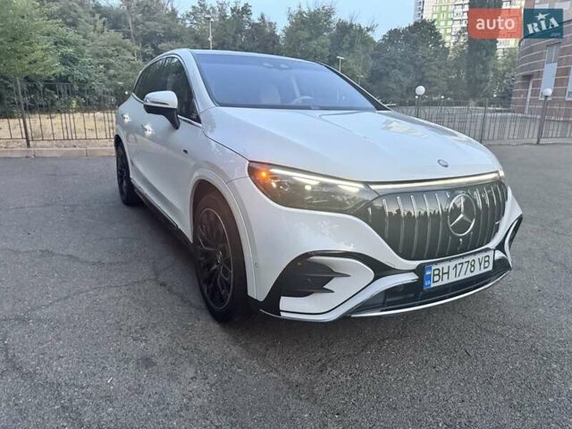 Білий Мерседес EQE SUV, об'ємом двигуна 0 л та пробігом 17 тис. км за 105999 $, фото 1 на Automoto.ua