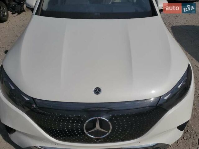 Белый Мерседес EQE SUV, объемом двигателя 0 л и пробегом 32 тыс. км за 25000 $, фото 11 на Automoto.ua